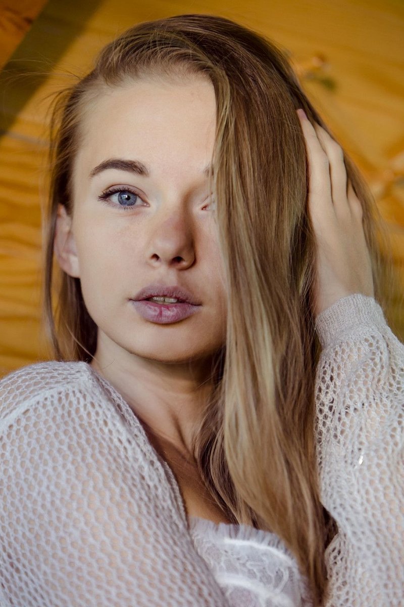 Мазелина, 21 год, 0 размер груди